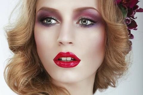 Fall Makeup Trends (Hint: Put Away Your Contouring Kit)